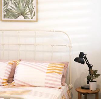 Nelly Bay House | Island Cottages