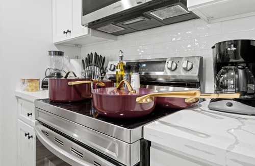 San Jacinto Apartment | Island Gems - Rosenn