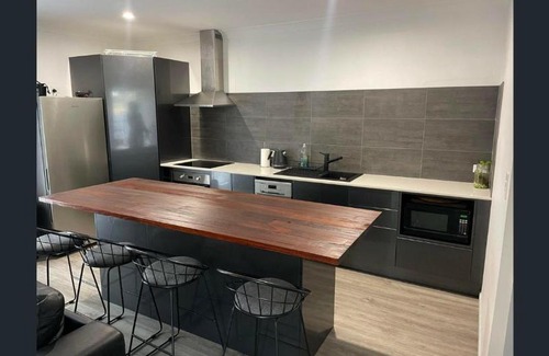 Brisbane Waterfront House | Island Haven Wood