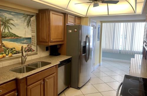 Siesta Key Apartment | Island House Beach Resort 16N