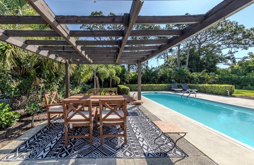 Venice House | Island House w Pool, minutes from downtown, beaches, shops and restaurants!