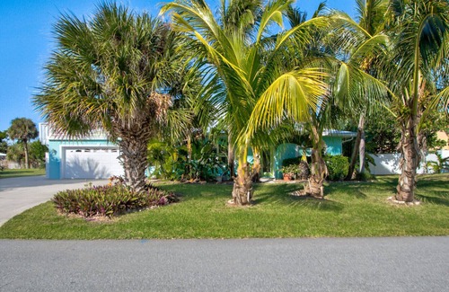 Interchange Square House | Island Oasis - Luxury Pool Home Steps to the Beach