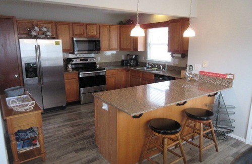 Ocean Isle Beach House | ISLAND PARK - SECOND ROW! AVAILABLE NOW!