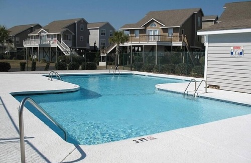 Ocean Isle Beach House | ISLAND PARK - SECOND ROW! AVAILABLE NOW!