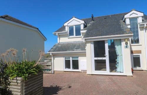 Newquay Apartment | Island View