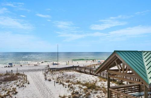 Fort Walton Beach Apartment | Islander Beach Resort 305