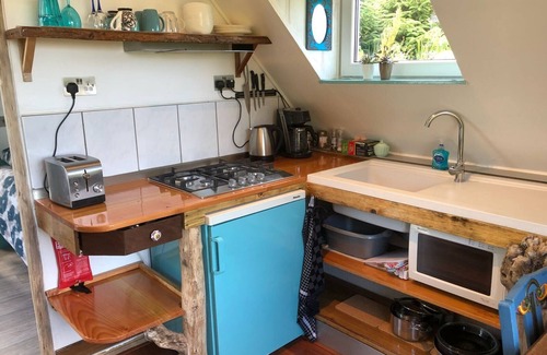 Glen Kyles House | Isle of Harris-Award winning Tiny House-BeachView/Sea-View/ Harris beach locati