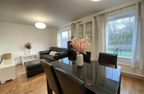 Islington Apartment | Islington Cozy One-Bedroom flat close to Angel/St Pancras/Kings cross/