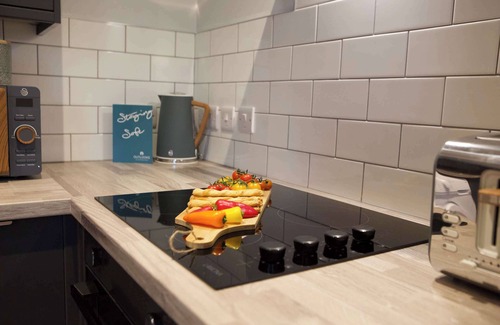 Trafford Apartment | Islington Studio Sale | Nr Manchester | Sleeps 2