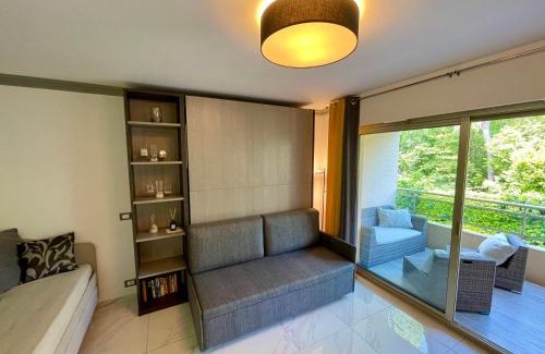 California - Pezou Apartment | Isola Bella by Connexion