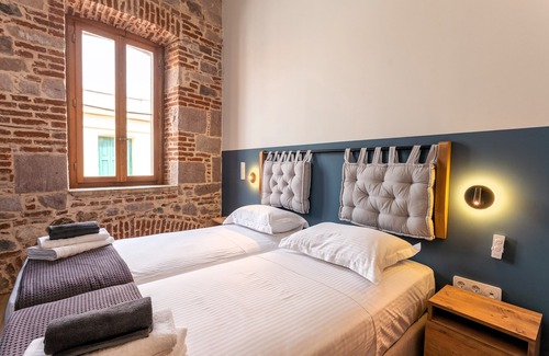 Lesvos Hotel | ISSA Lesvos