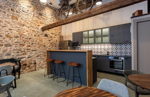 Lesvos Hotel | ISSA Lesvos