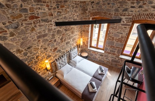 Lesvos Hotel | ISSA Lesvos