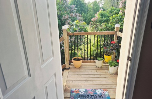 Consecon Apartment | Issa place