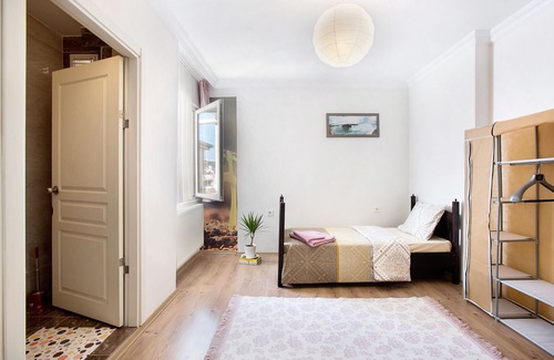 Eyup Apartment | İstanbul Airport is 15 minutes away 5 minutes from public transport
