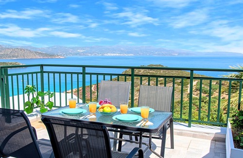 Istron House | Istron Beachside Maisonette