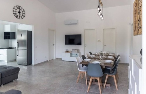 Castellammare del Golfo Villa | Villa with pool in the Sicilian countryside a few kilometers from the sea.