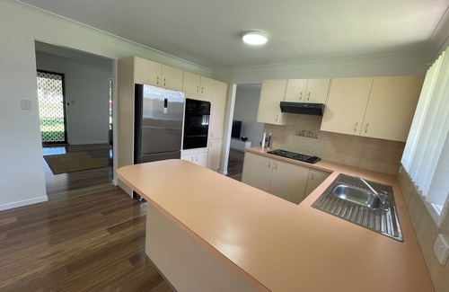 Forster House | It is a 2-minute walk to Stockland Shopping and 3-4 km drive to Forster beaches