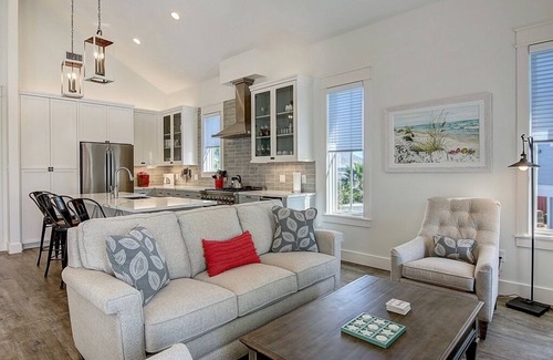 Cinnamon Shore Cottage | It Is Well 127 WI