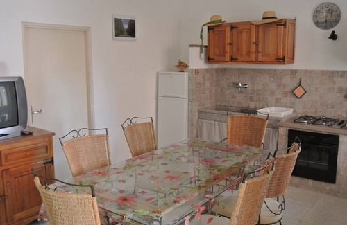 Marina di Castagneto Carducci Apartment | Apartment in a cottage near the sea