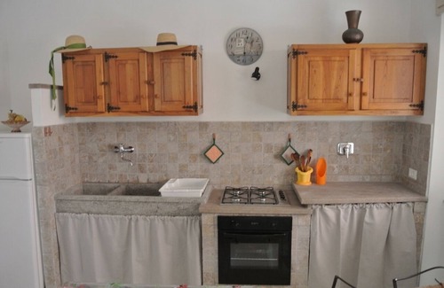 Marina di Castagneto Carducci Apartment | Apartment in a cottage near the sea