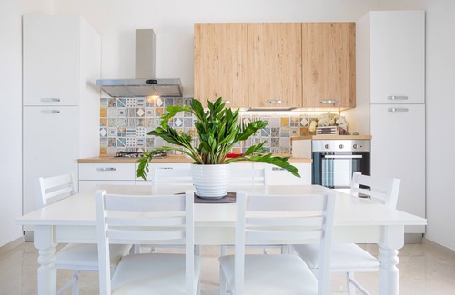 Marina di Mancaversa Apartment | Gallipoli Meraviglioso Appartamento con Jacuzzi, con due Camere e due Bagni