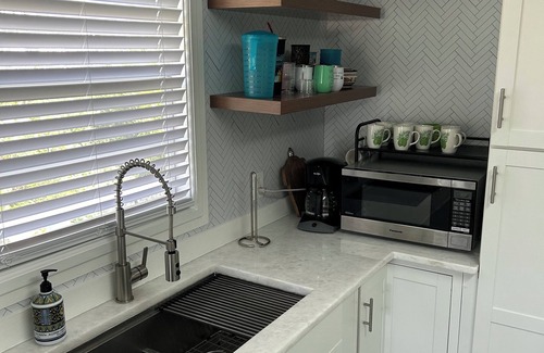 Great Guana Cay Cottage | It's ALLGOOD! - Newly remodeled 2/2 cottage on Great Guana Cay