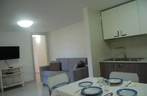 Torre delle Stelle House | Appartamento con Giardino e Vista Mare a 100 Metri Dalla Spiuaggia