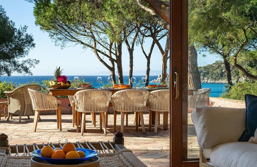 Torre delle Stelle Villa | Beachfront Luxury Sardinia Villa. Stunning location on the beach!