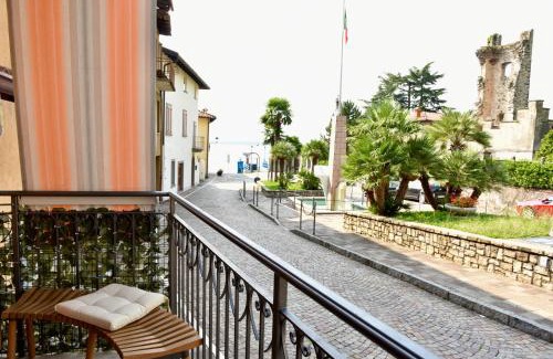 Predore Apartment | Italian Vacation Homes - Maison Turquoise du Lac