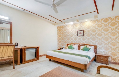 Sector 34 Hotel | Itsy Hotels Auzone & Spa