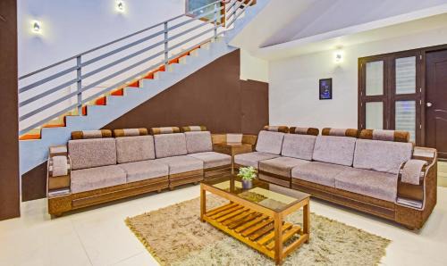 Stuart Hill Hotel | Itsy Hotels Igloo Residency Raja Seat