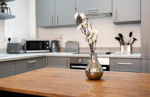 Taunton Apartment | Ivie's Place