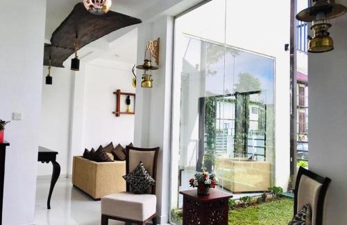 Nuwara Eliya Bed & Breakfast | Ivy Bungalow