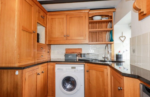 Tintagel House | IVY COTTAGE, pet friendly, character holiday cottage in Tintagel