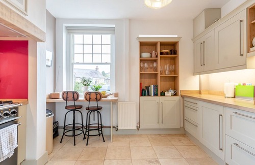 Crich House | Ivy Dene - Three Bedroom House, Sleeps 6