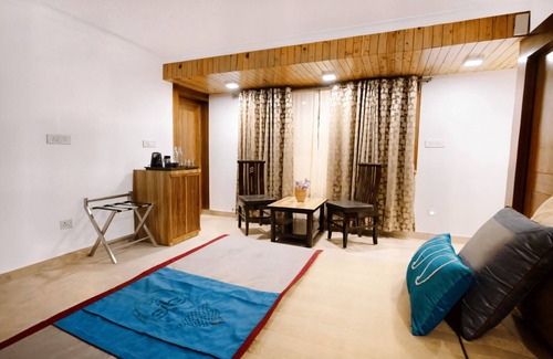 Nainital House | jüSTa Lake View Residences, Nainital