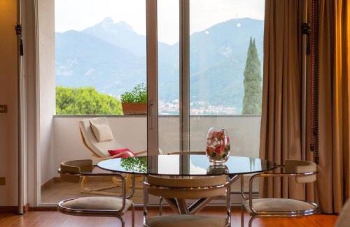 Caslino d'Erba House | J&J House