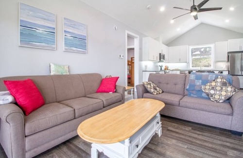 Greater Madawaska Cottage | J&L's Lakeside Cottage