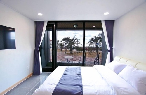 Andeok Hotel | J Raum