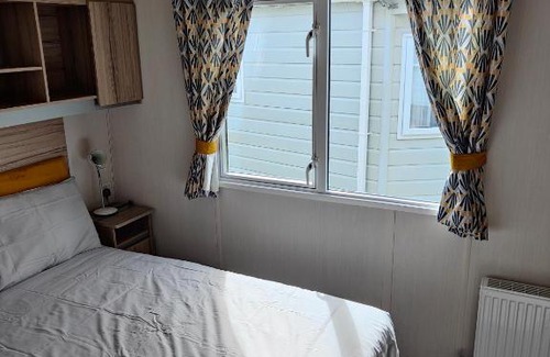 Sandown Resort | J6 Static caravan, Fairway holiday park