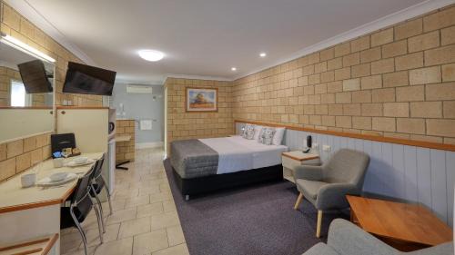 St. George Hotel | Jacaranda Country Motel
