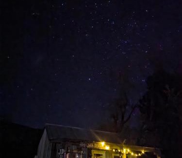 Burkes Pass House | Jack Daniels Rest Gateway to Tekapo and the MacKenzie District