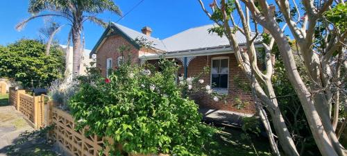 Eden House | Jack Rodd Cottage