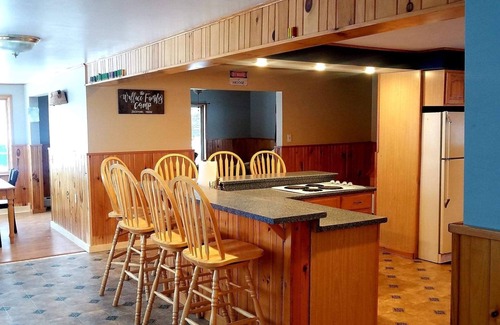 Jackman House | JACKMAN HOUSE , great for Hunting ! The air is changing