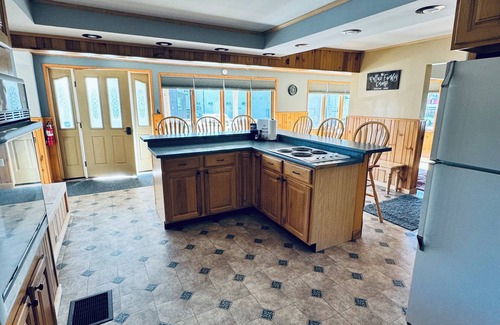 Jackman House | JACKMAN HOUSE , great for Hunting ! The air is changing