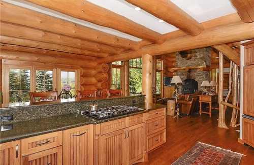 Stowe Area House | Jackson Hole in Stowe! - Premiere Log Home