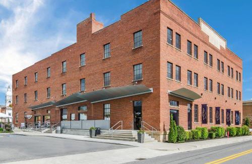 Pulaski Hotel | Jackson Park Inn, an Ascend Collection Hotel