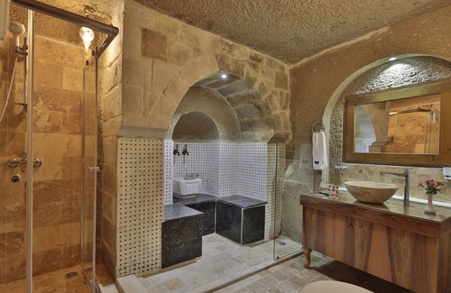 Cavusin Hotel | Jacob's Cave Suites