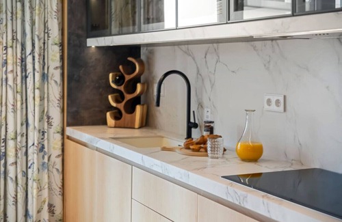 Se Apartment | Jacuzzi & Private Terrace @ Savoy Insular